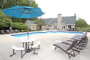 Hidden Lakes Apartments