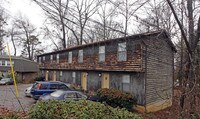 112 Cynthia Ln Apartments