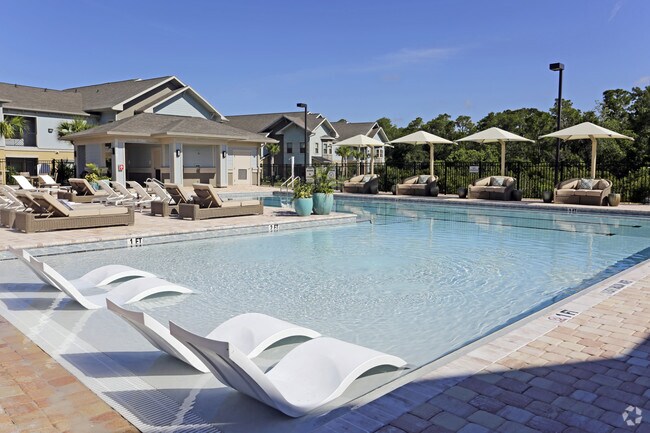 Luxe Lakewood Ranch Apartments
