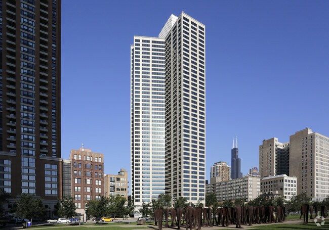 1130 SOUTH MICHIGAN Apartments