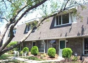 Franklin Square Townhomes Apartments