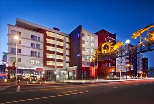 Jia Apartments