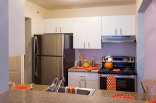 Waters Edge Apartments