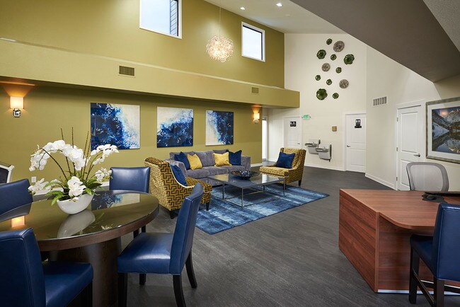 Torrey Pines Apartments
