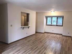 722 11th Avenue A Ct Silvis IL Apartments