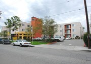 California Villages in Valley Village Apartments