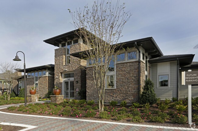 The Loree Apartments