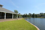 Lakeview Club Apartments & Townhomes