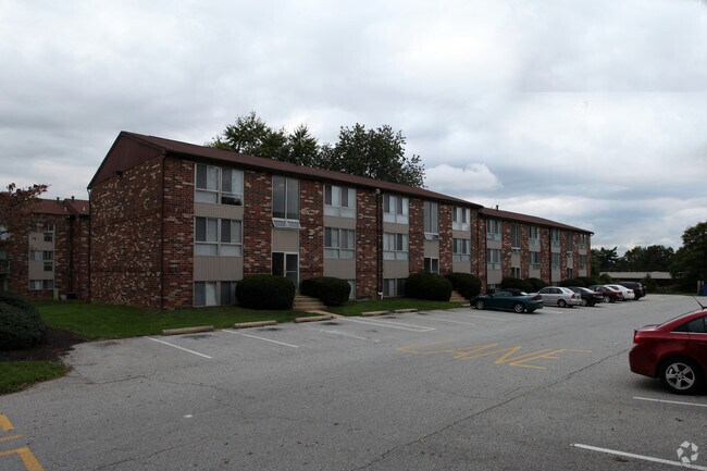 Cavalier Country Club Apartments
