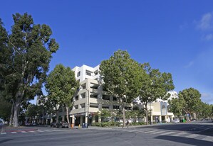 The Colonnade Apartments