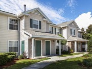Lake Harris Cove Apartments