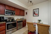 Metropolitan at Cheesman Park Apartments