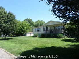 3 Bedroom Single-Family Home for Rent $1295