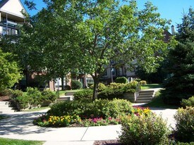 East Pointe Commons Apartments