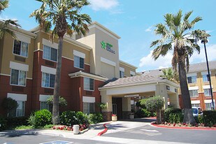 Furnished Studio – San Francisco - San Carlos Apartments