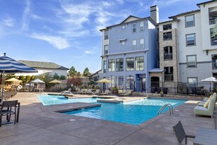 Avana on the Platte Apartments