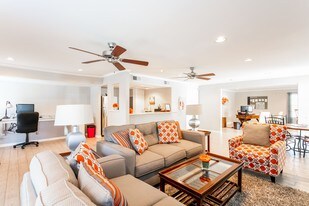 Encore on Mustang Apartments