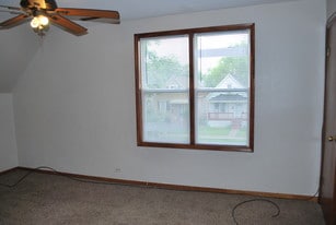1639 Aberdeen St Chicago Heights IL Apartments