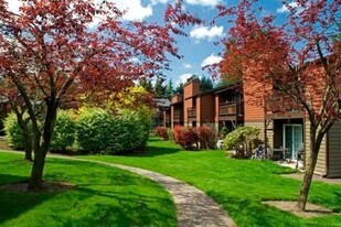 Riverside Park Apartments