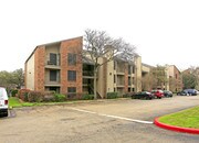 Walnut Creek Crossing Apartments