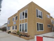 10 Bay Shore Ave Long Beach CA Apartments