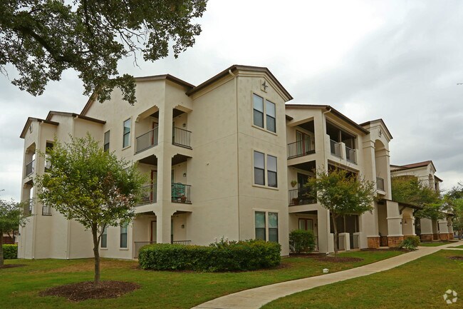 Sendera Landmark Apartments