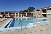 Colony House Apartments