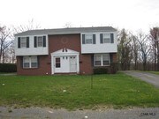 3 Bedroom Single-Family Home for Rent $675