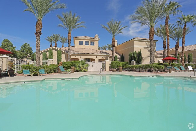La Villa Estates Apartments