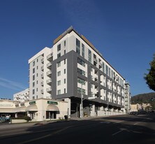 The Avenue Hollywood Apartments