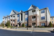 Colonial Grand at Cornelius Apartments