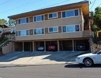 63 Roque Moraes Dr Apartments