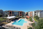 Retreat at North Bluff Apartments