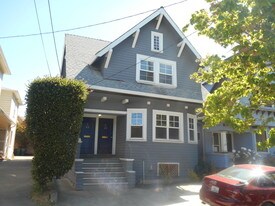 22 Randwick Ave Oakland CA Apartments