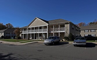 Ivy Hollow Apartments
