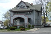 1221 E Genesee St Apartments