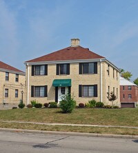 539-545 Corona Ave Apartments