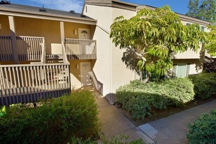 8532 Via Mallorca San Diego CA Apartments