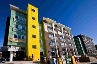 MetroPointe Apartments