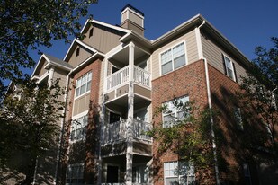 Grande Oaks Apartments
