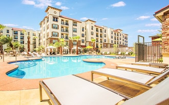 Sterling Burbank Apartments