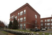 Flaget Apartments
