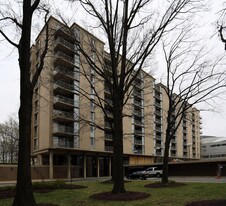 Waterside Towers Apartments