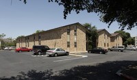 Cloisters West Apartments