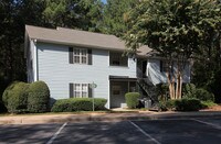 Meadowlark Apartments