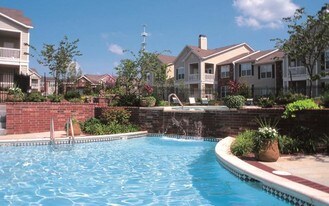 Wynnewood Farms Apartments