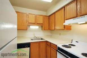Autumn Lakes Apartments