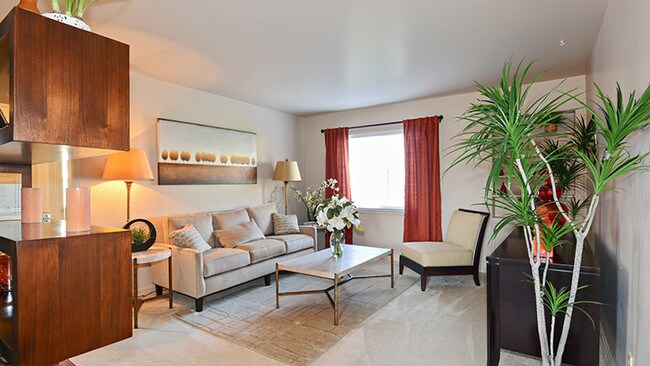 Alturas at Burien Apartments