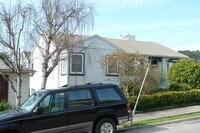 800 Pierce St Apartments