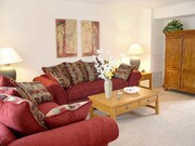 Lake Hill Apartments